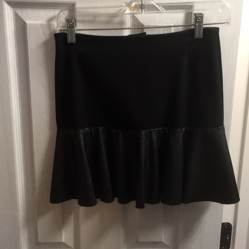 H&M black mini skirt size 4